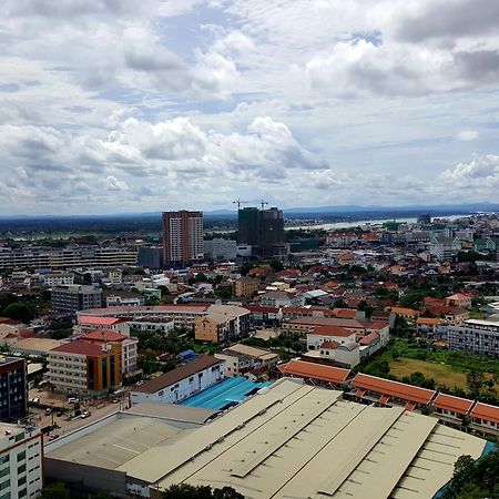 2-Bedroom Condo With City Skyline View Vientiane Exterior foto