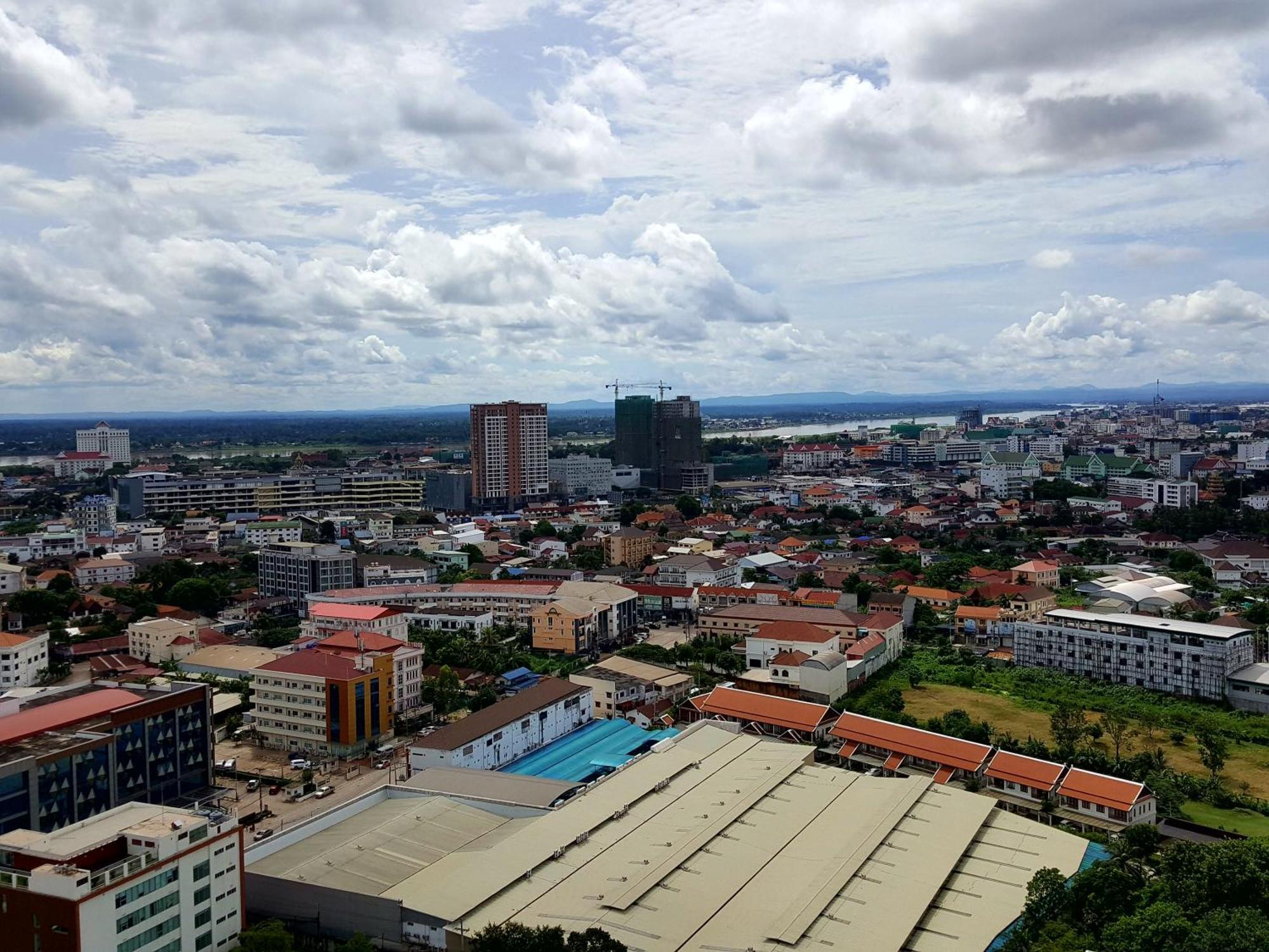 2-Bedroom Condo With City Skyline View Vientiane Exterior foto