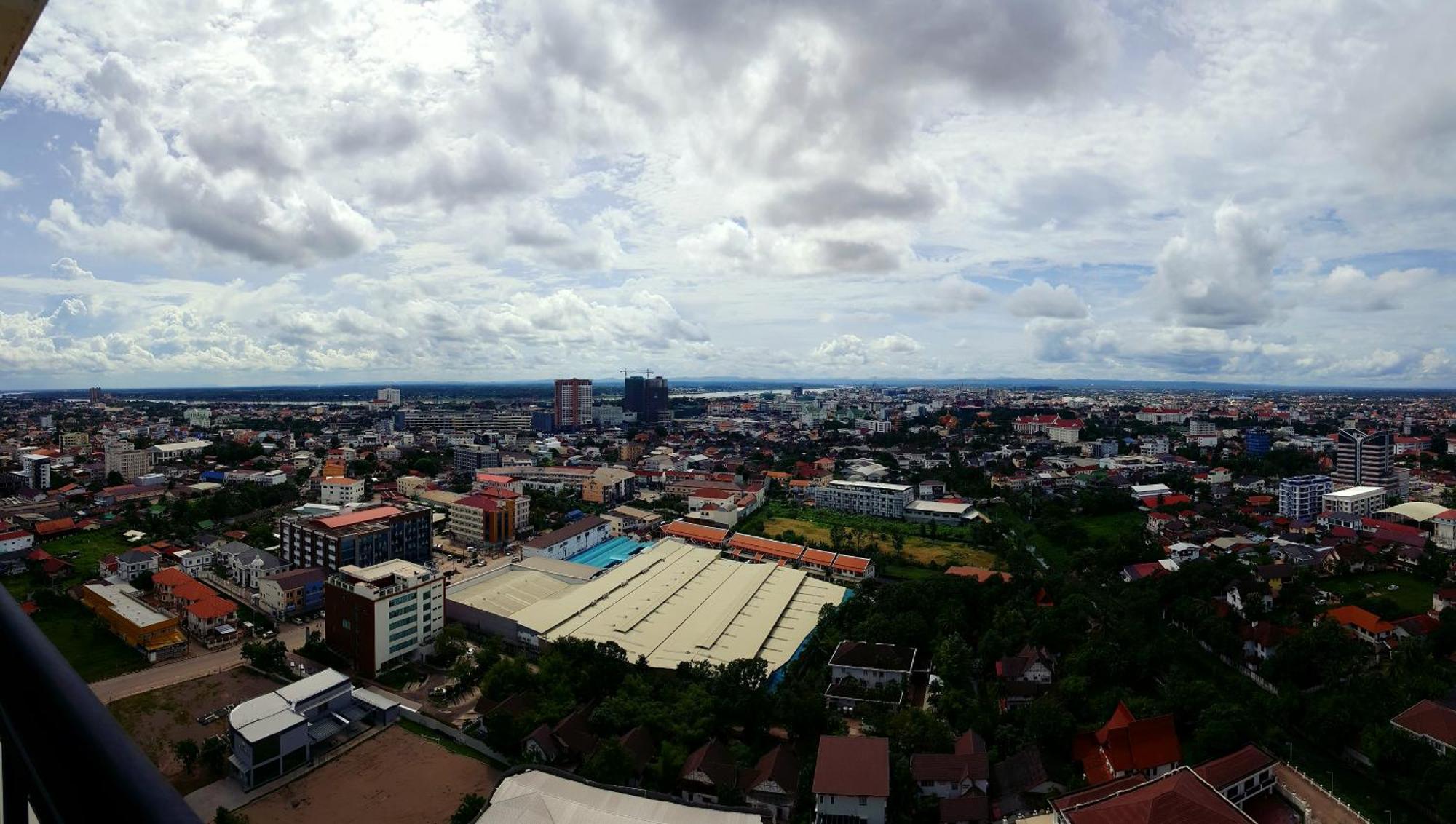 2-Bedroom Condo With City Skyline View Vientiane Exterior foto